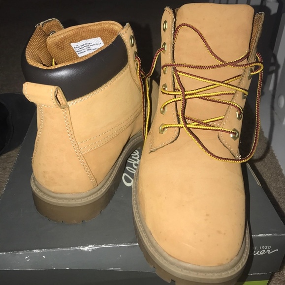 Eddie Bauer boots - Picture 2 of 5